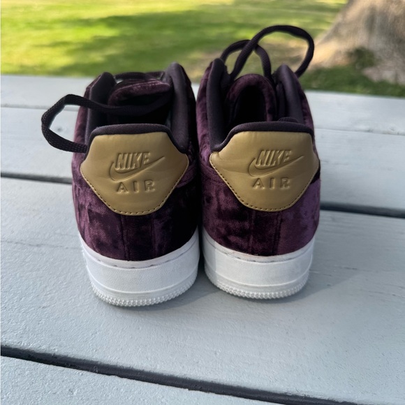 Nike Air Force 1 Velvet Rare Women’s S/ 9 Men’sS/8 - Picture 9 of 14